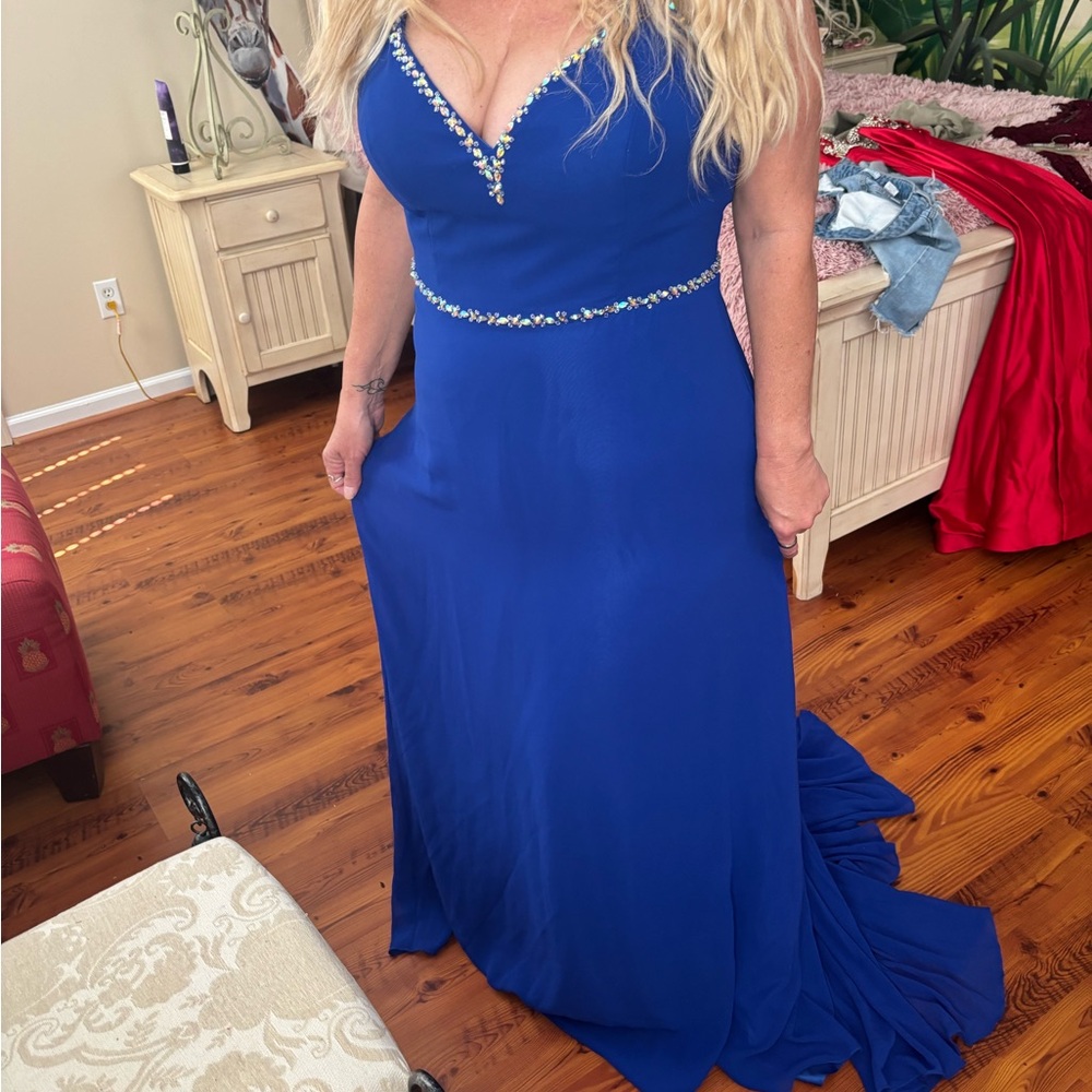 Elegant Blue Evening Gown